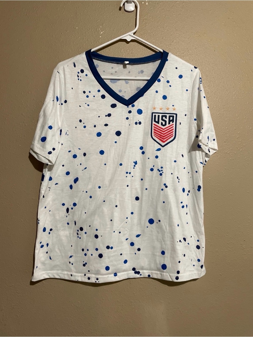 Unbranded USWNT V Neck White Blue Dots T-Shirt Women’s M